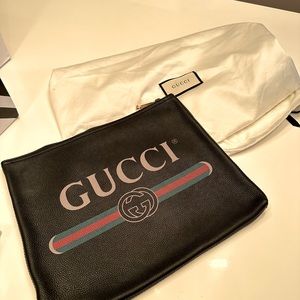 Practically new used a couple times comes with bag.